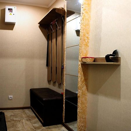 Apartment Тeslenka11 Krivoy Rog Bagian luar foto