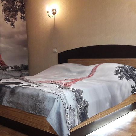 Apartment Тeslenka11 Krivoy Rog Bagian luar foto