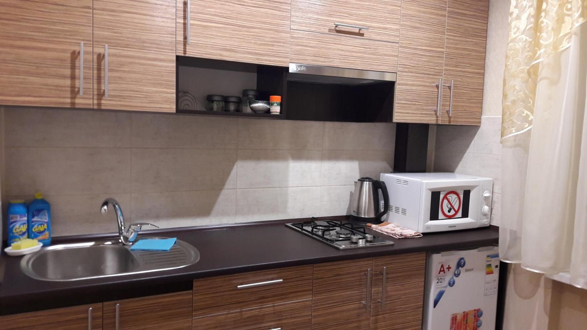 Apartment Тeslenka11 Krivoy Rog Bagian luar foto